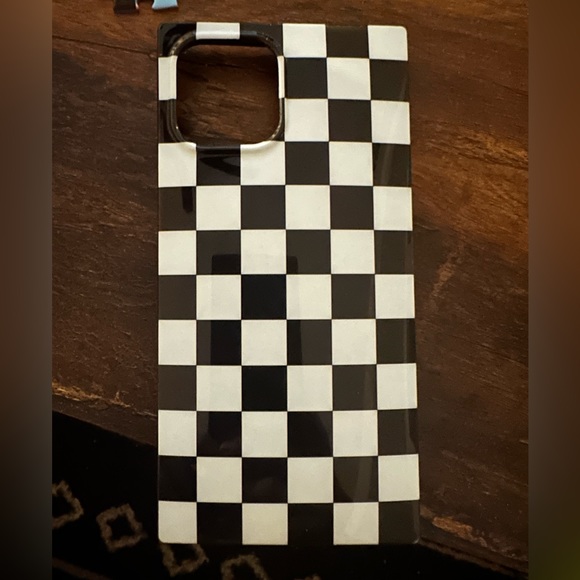 IPHONE 14 PRO MAX SQUARE CASES! - Picture 4 of 8